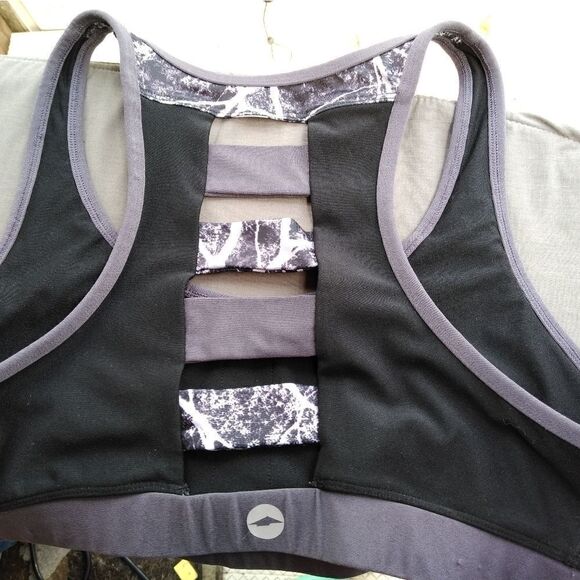 Avia workout top  - Picture 2 of 3